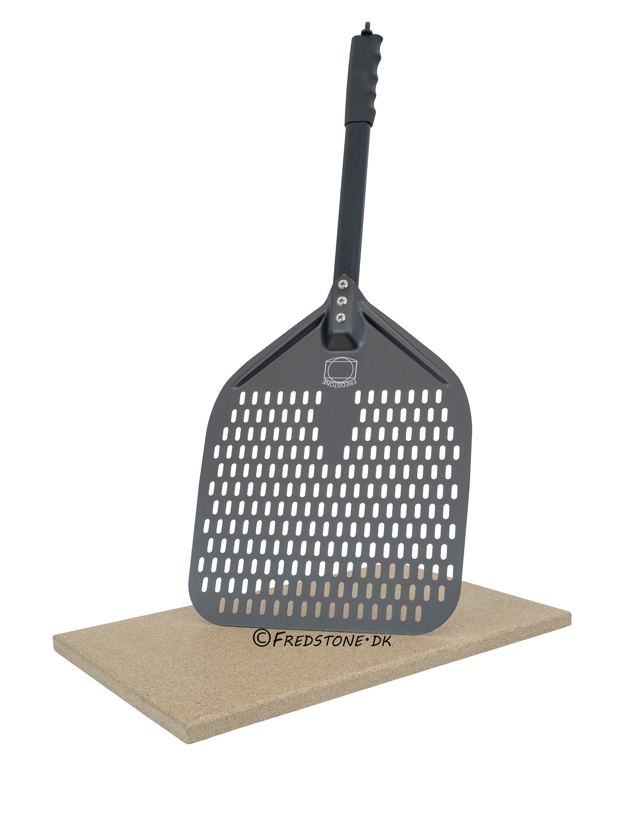 Pizzakit: Fredstone Pizzasten 44,5 X 30,5 X 1,6 Cm. Og Fredstone Pizzaspade. fra Fredstone Grill & Bageudstyr